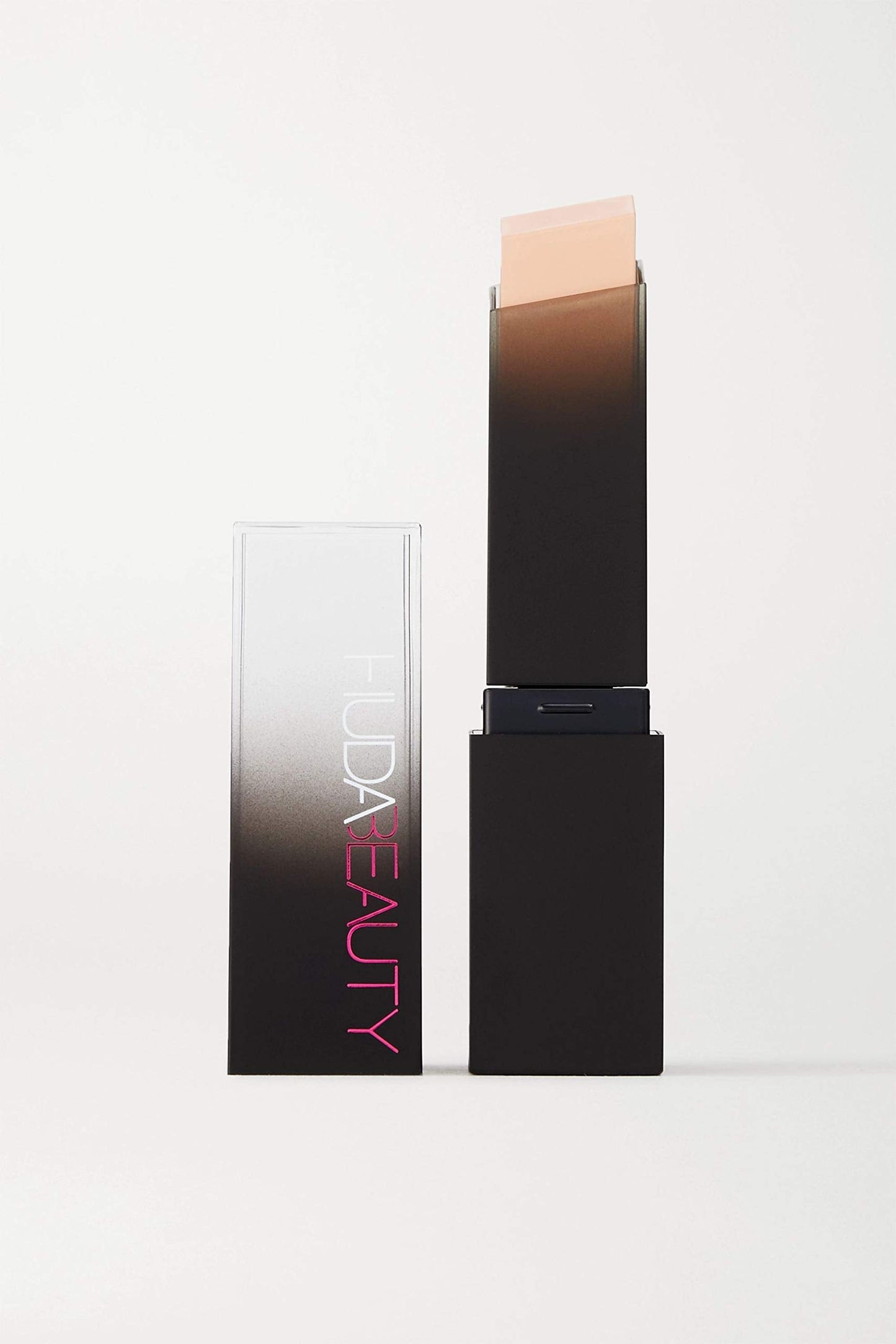 Huda Beauty #FauxFilter Skin Finish Buildable Coverage Foundation Stick