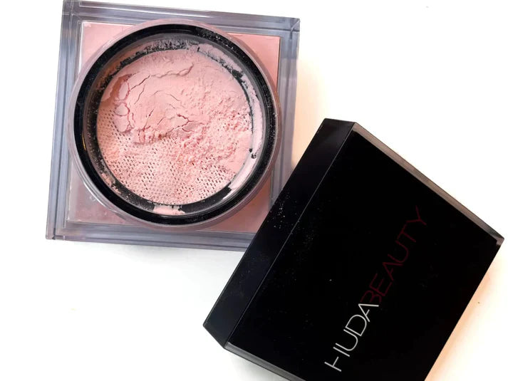 Huda Easy Bake Loose Baking & Setting Powder